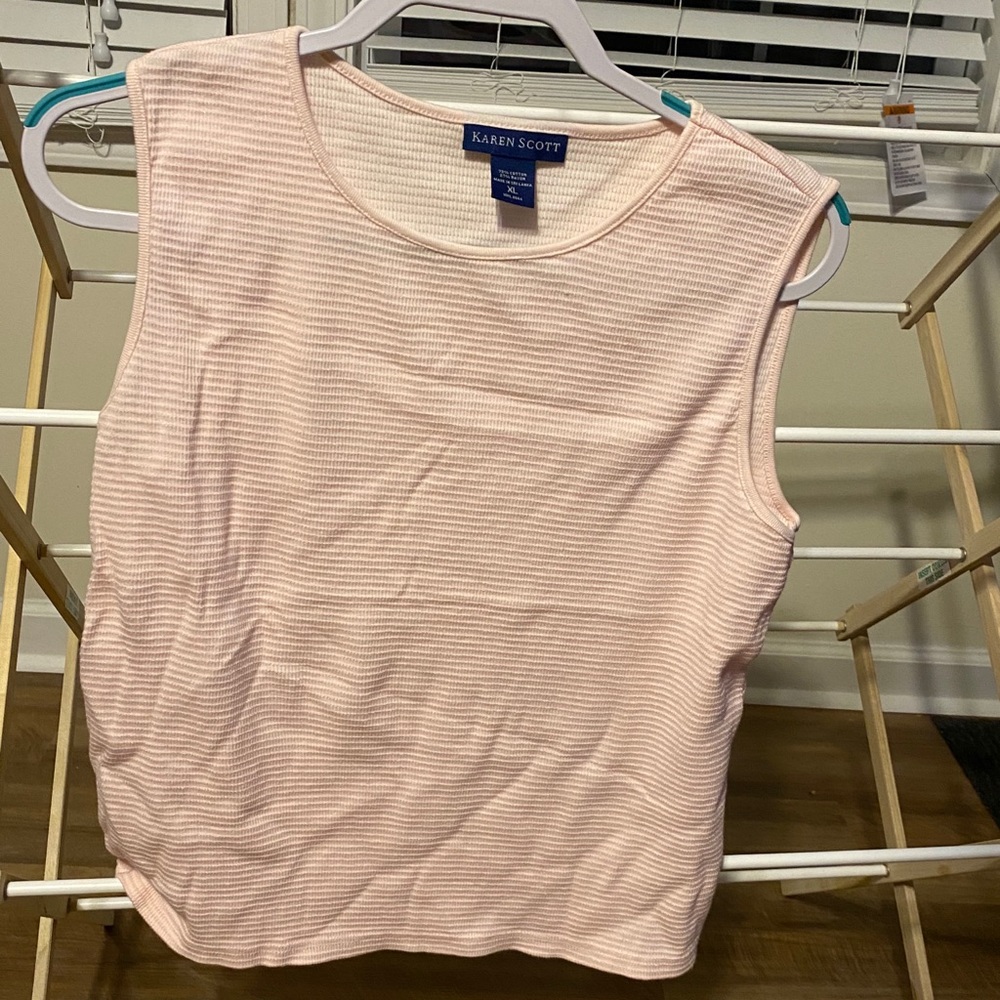 Pink tank top